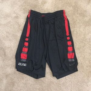 Men’s Nike Elite Stripe Basketball Shorts